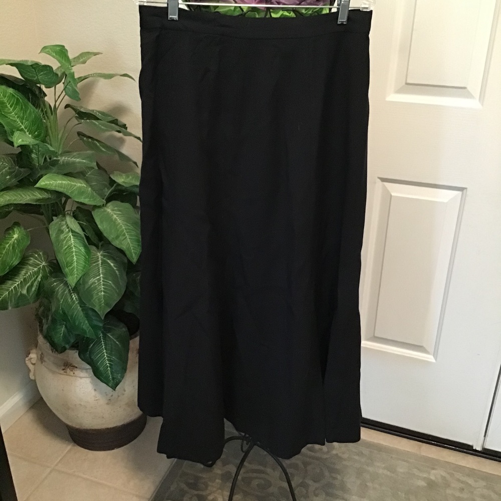 Wool skirt